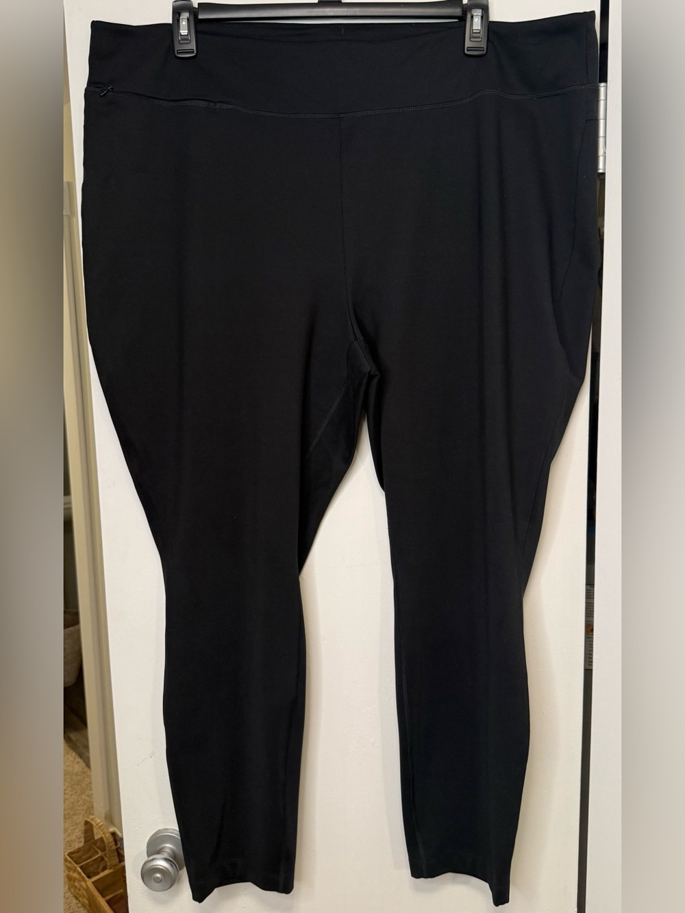 Duluth Trading NoGA Black Capri Leggings 24W Plus Size Dual Zip Pockets